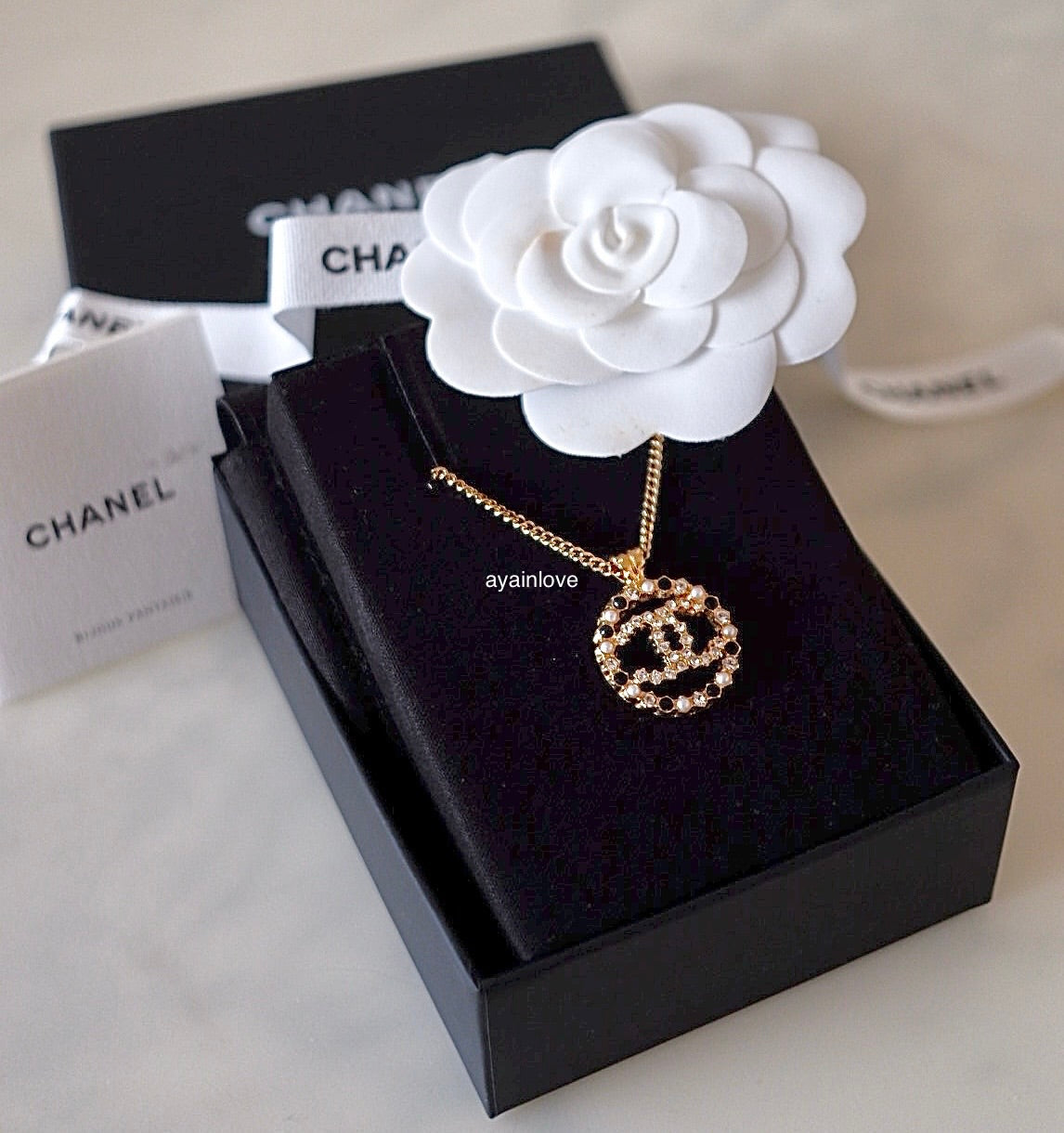 CHANEL 20K Round Pearl Crystal Black White CC Adjustable Necklace Gold Hardware