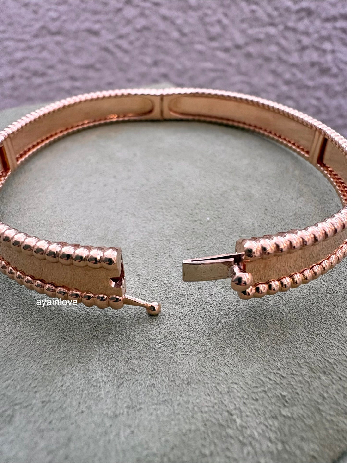Van Cleef Arpels VCA Signature Perlee 18KT Rose Gold Bracelet Size Large