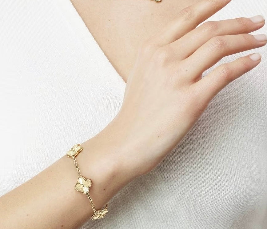 Van Cleef Arpels VCA 5 Motifs Bracelet Guilloche 18KT Yellow Gold Vintage Alhambra