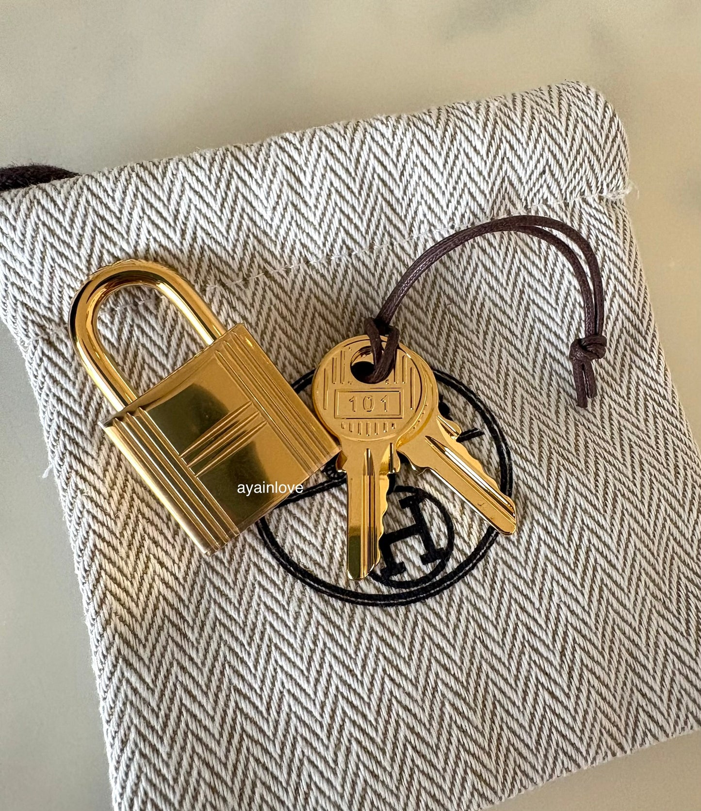 HERMES Picotin Lock 22 Black Noir Taurillion Clemence Gold Hardware K Stamp