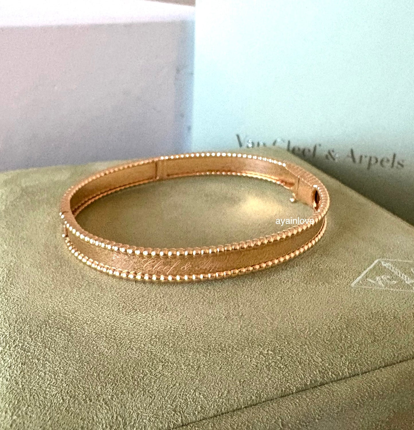 Van Cleef Arpels VCA Signature Perlee 18KT Rose Gold Bracelet Size Large