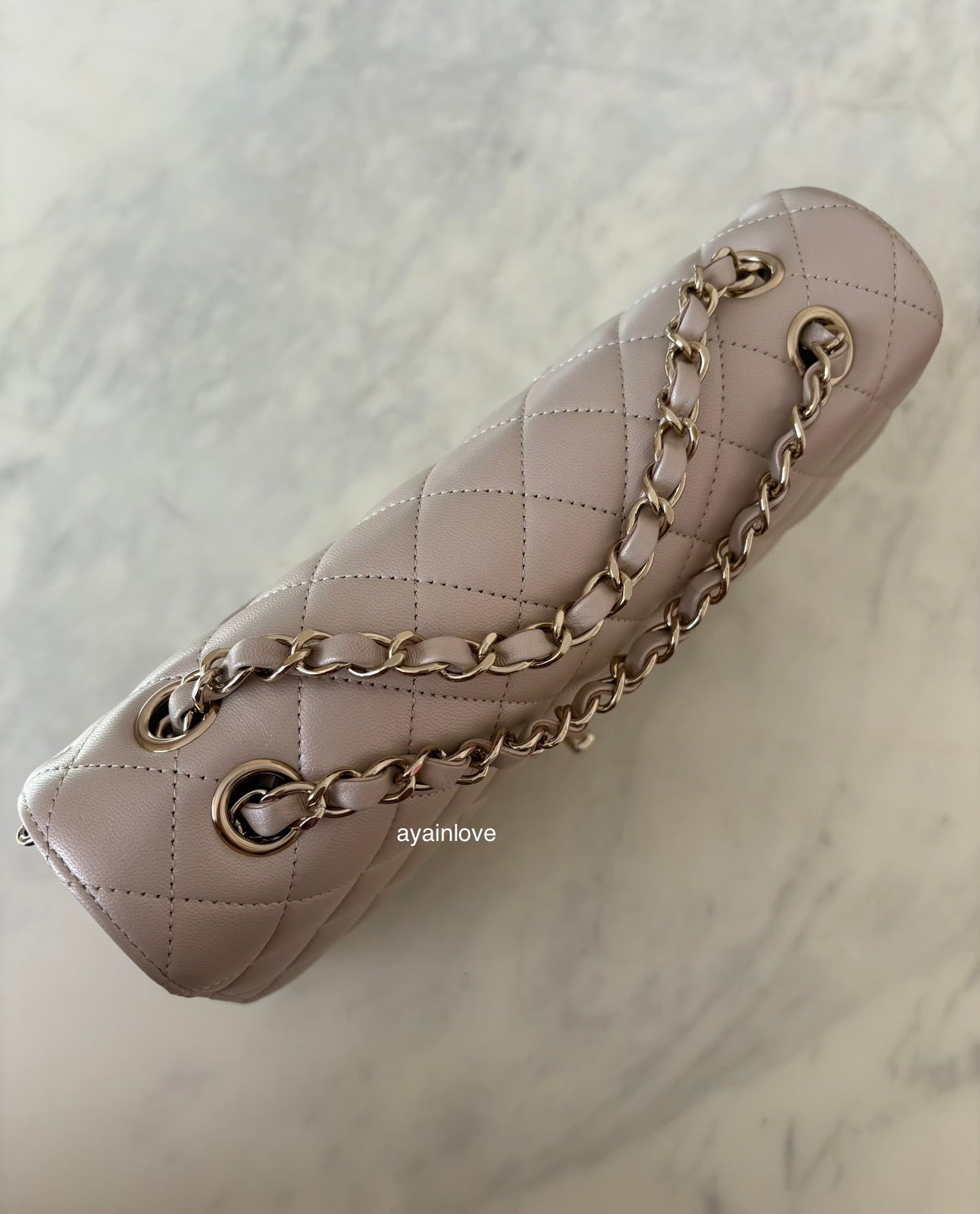 CHANEL 19S Iridescent Beige Lambskin Medium/Large Classic Flap Light Gold Hardware