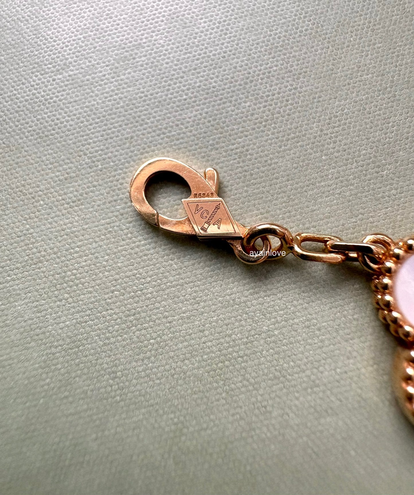 Van Cleef Arpels VCA 5 Motifs Bracelet White Mother of Pearl MOP 18KT Yellow Gold Vintage Alhambra