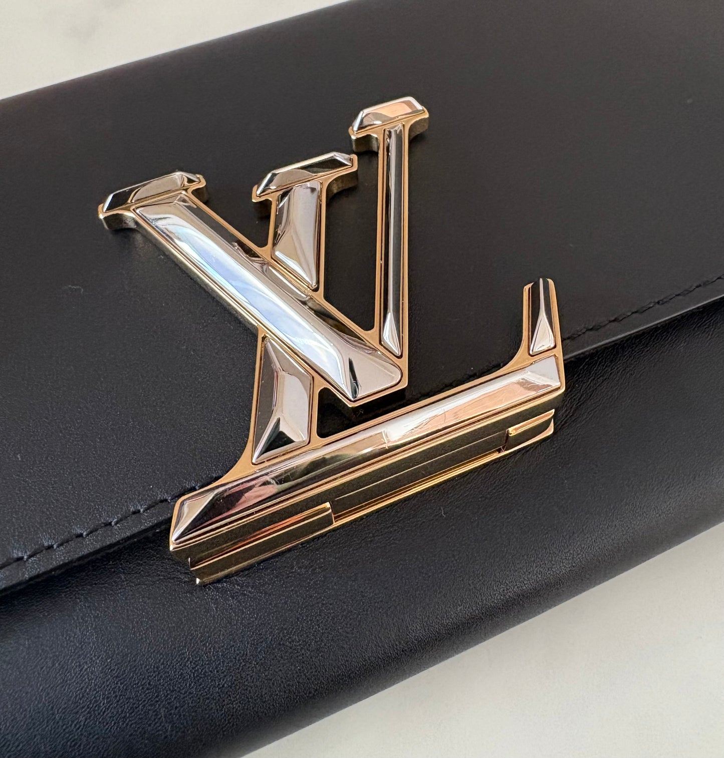 LOUIS VUITTON Black Calfskin Louise Pochette Clutch GM Bag