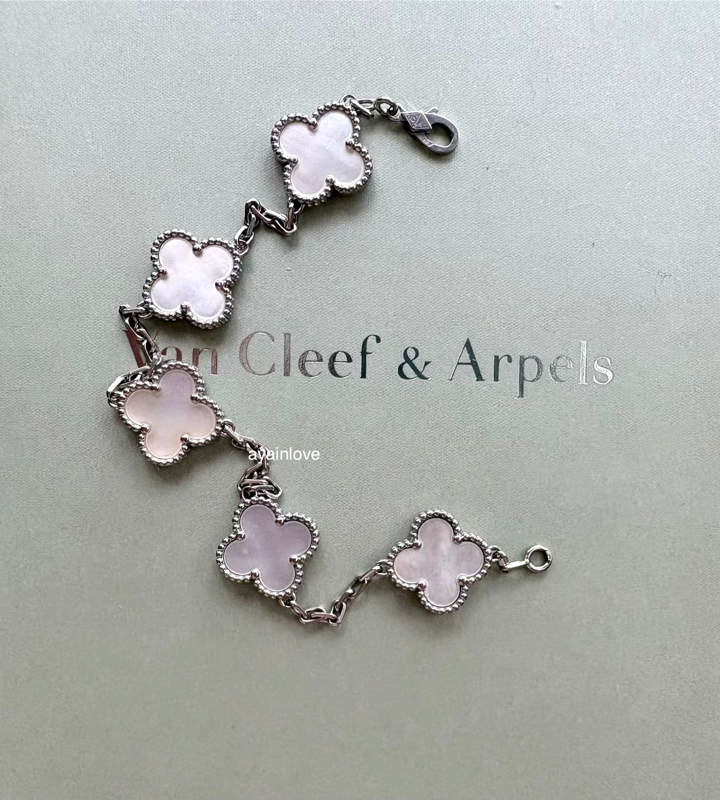 Van Cleef Arpels VCA 5 Motifs Bracelet White Mother of Pearl 18KT White Gold Vintage Alhambra