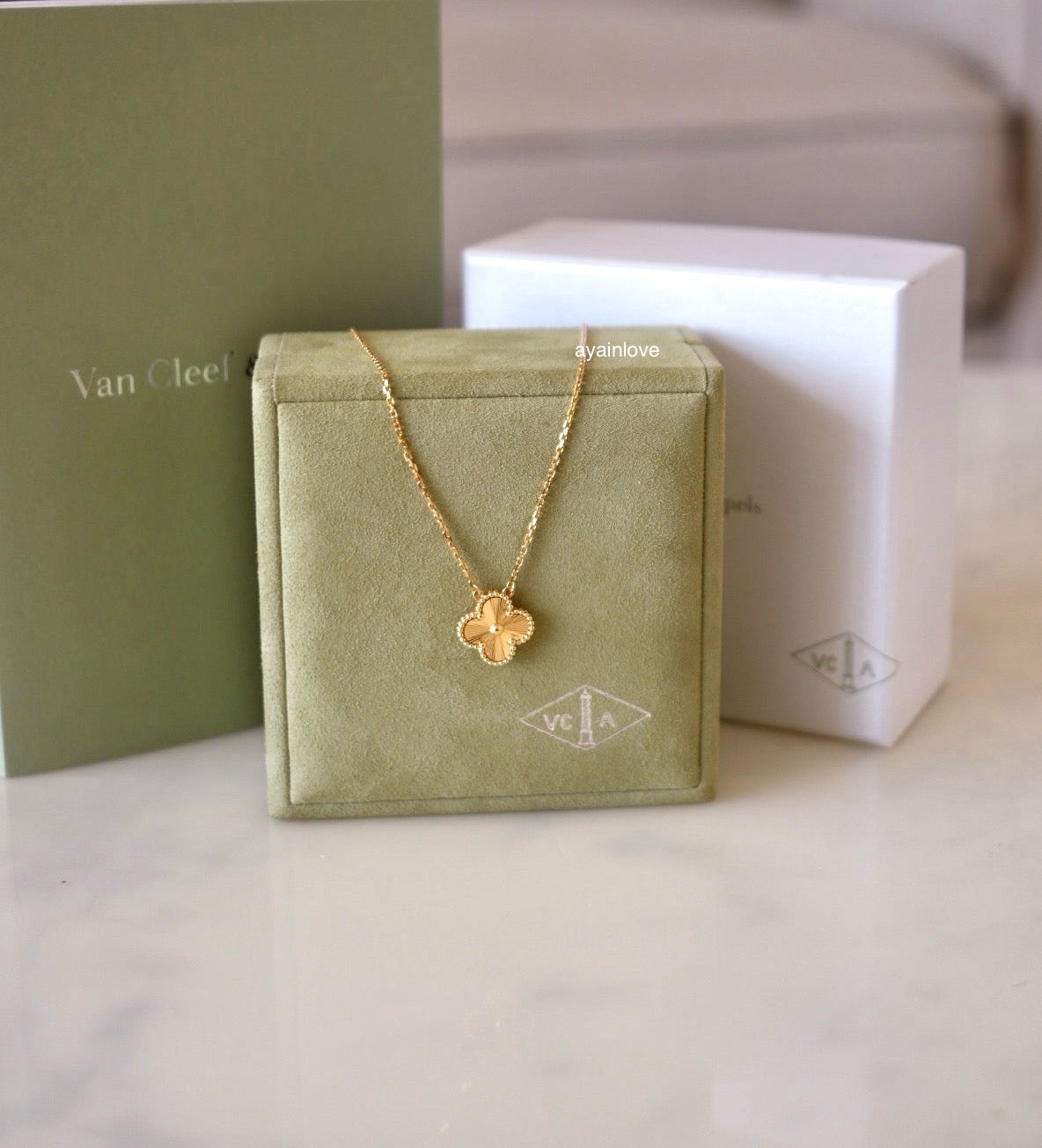 VAN CLEEF ARPELS VCA 18KT Yellow Gold Guilloche Vintage Alhambra Pendant Necklace