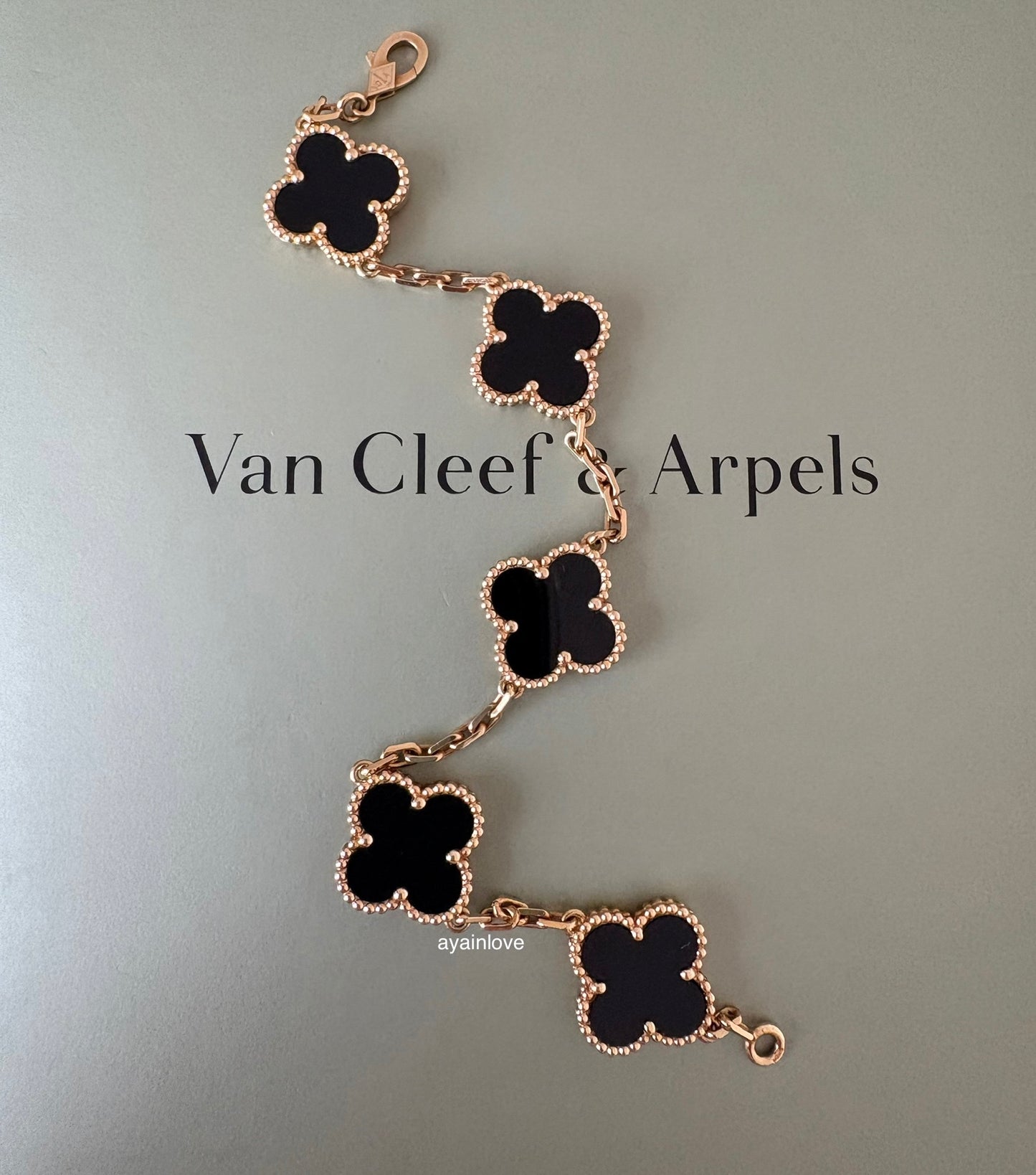 Van Cleef Arpels VCA 5 Motifs Bracelet Onyx 18KT Yellow Gold Vintage Alhambra