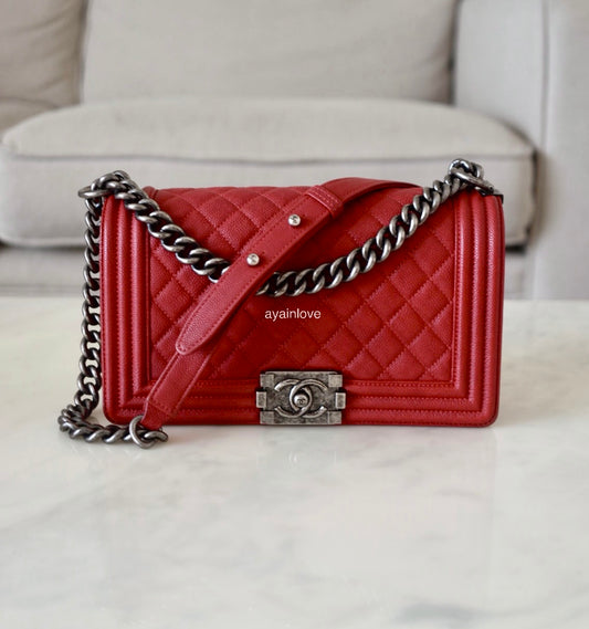 CHANEL Red Caviar Quilted Old Medium Boy Flap Bag Ruthenium Hardware
