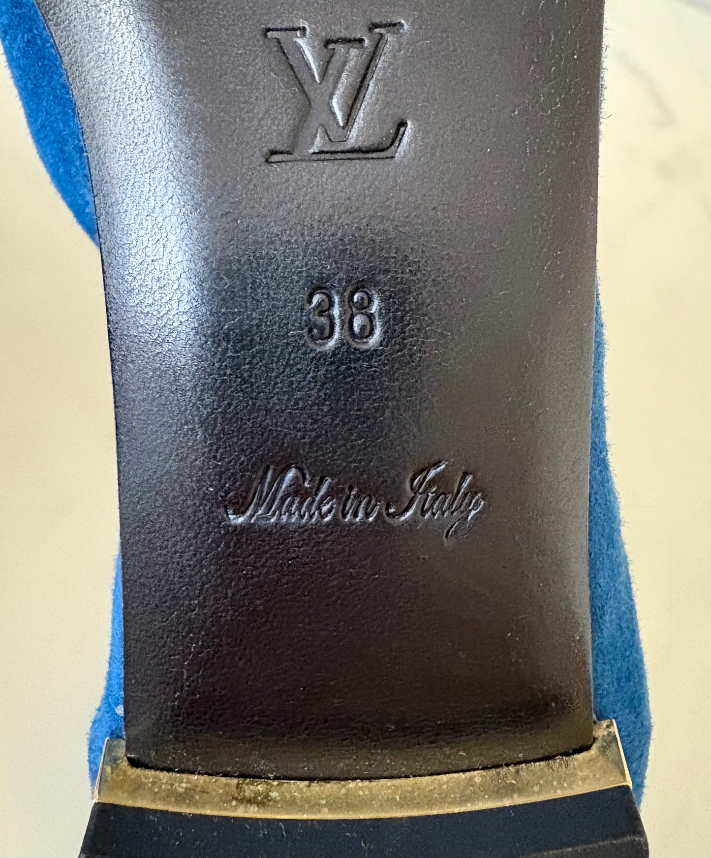 LOUIS VUITTON Blue Pompom Velvet Calfskin Flirty Ballet Flat Sz 38