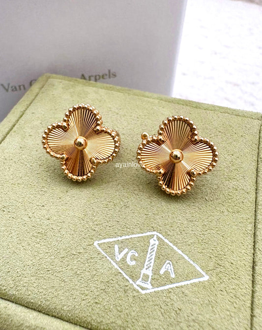 VAN CLEEF ARPELS VCA 18KT Yellow Gold Guilloche Vintage Alhambra Earrings