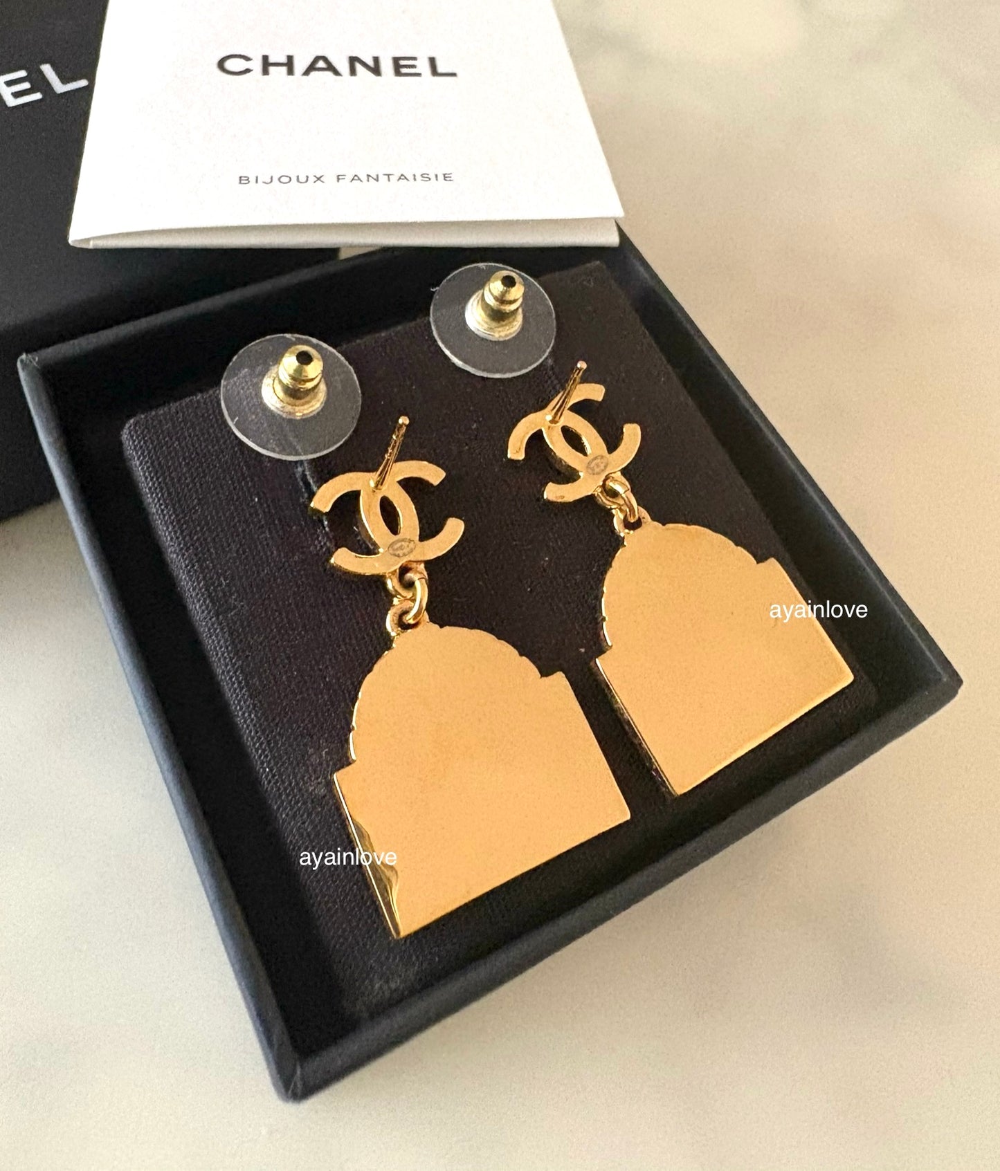 CHANEL 22A Rue Cambon CC Logo Drop Earrings Gold Hardware