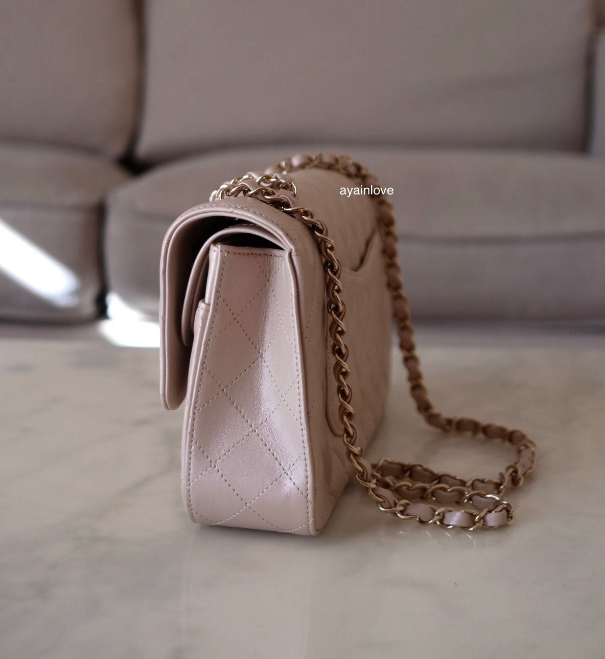 CHANEL 19S Iridescent Beige Lambskin Medium/Large Classic Flap Light Gold Hardware
