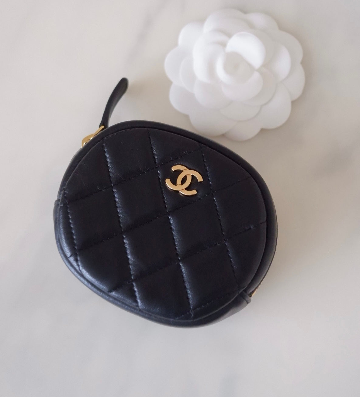 CHANEL Black Lamb Skin Round Coin Purse Card Holder Gold Hardware