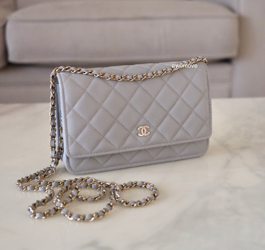 CHANEL 21A Grey Caviar Classic Wallet On Chain Light Gold Hardware