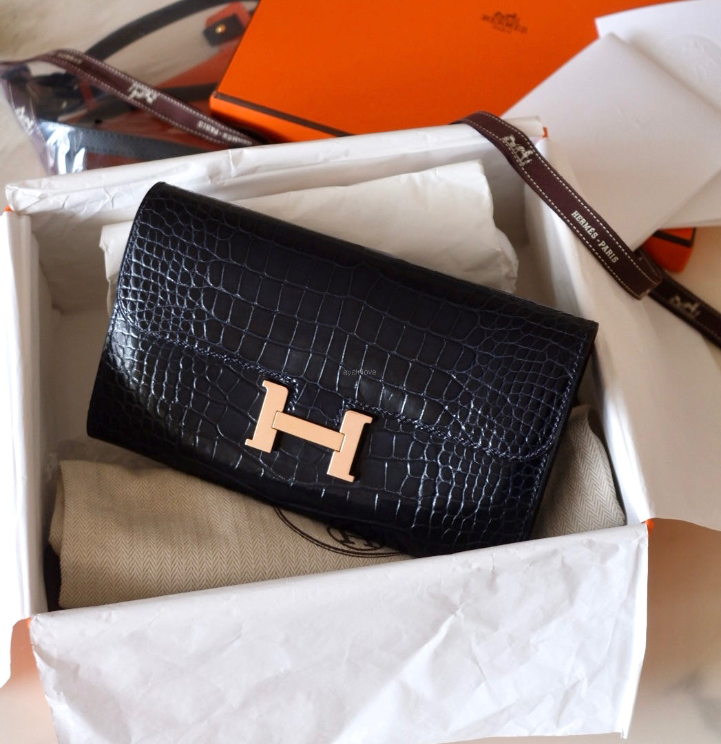HERMES Constance Blue Marine Shiny Alligator Bicolor Verso Cuivre Long Wallet To Go Rose Gold Hardware