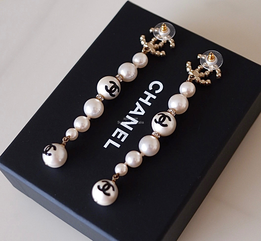 CHANEL 20P Pearl CC Crystal Drop Earrings Light Gold Hardware