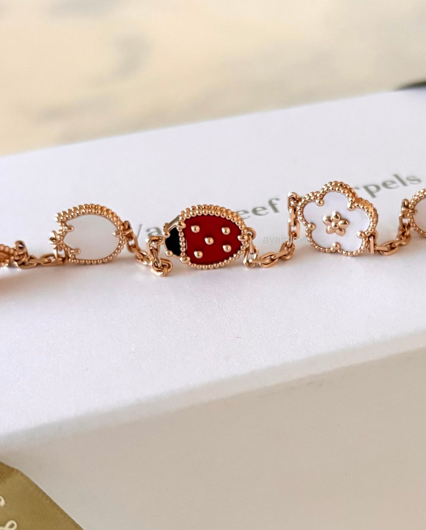 Van Cleef Arpels VCA 5 Motifs Lucky Spring Carnelian, Mother of Pearl and Onyx Bracelet 18KT Rose Gold