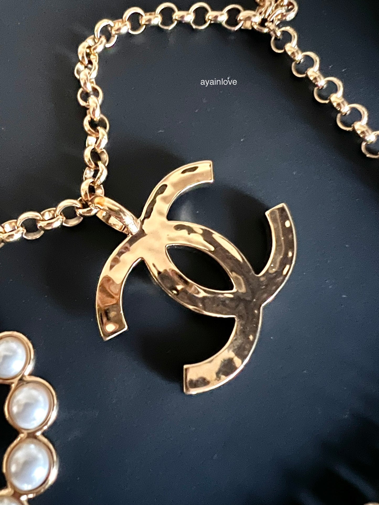 CHANEL 24S Pearl COCO No. 5 Adjustable Chain Belt Gold Hardware