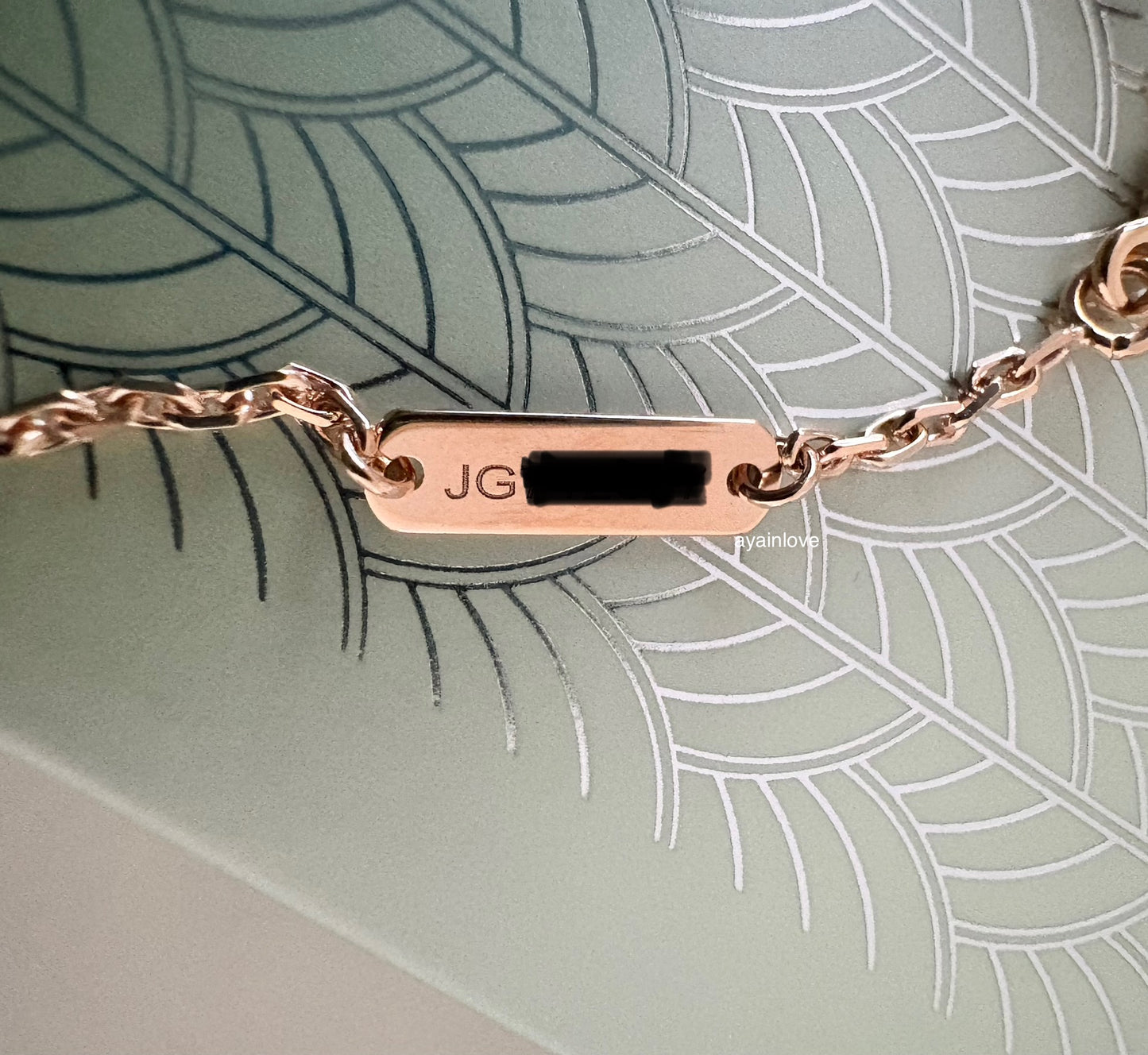 VAN CLEEF ARPELS VCA 18KT Rose Gold Limited 2025 Holiday Pendant Pink Mother of Pearl Diamond Vintage Alhambra