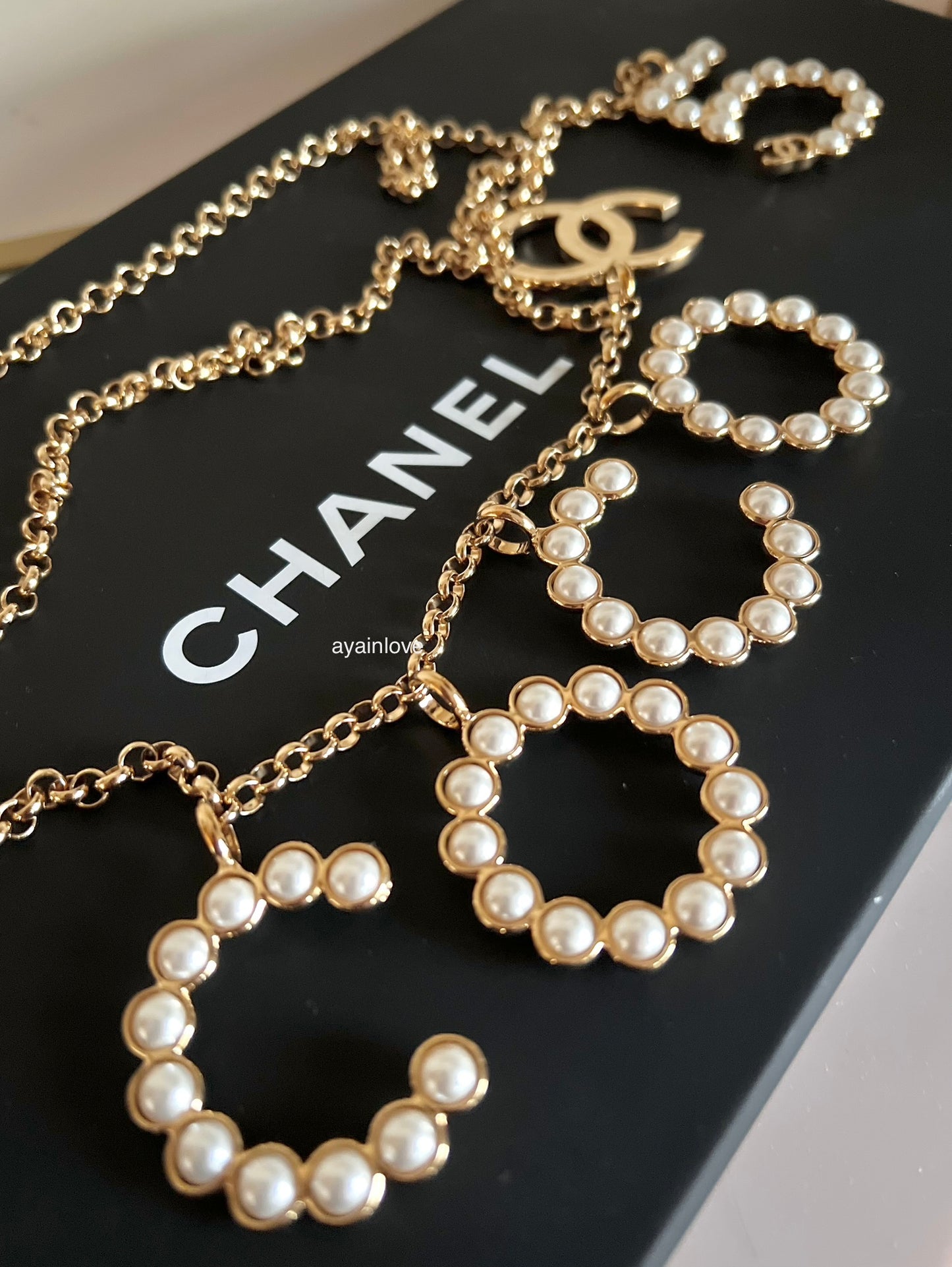 CHANEL 24S Pearl COCO No. 5 Adjustable Chain Belt Gold Hardware