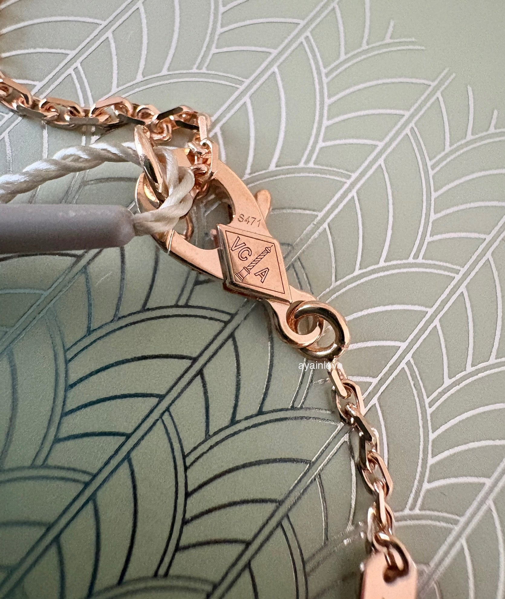 VAN CLEEF ARPELS VCA 18KT Rose Gold Limited 2025 Holiday Pendant