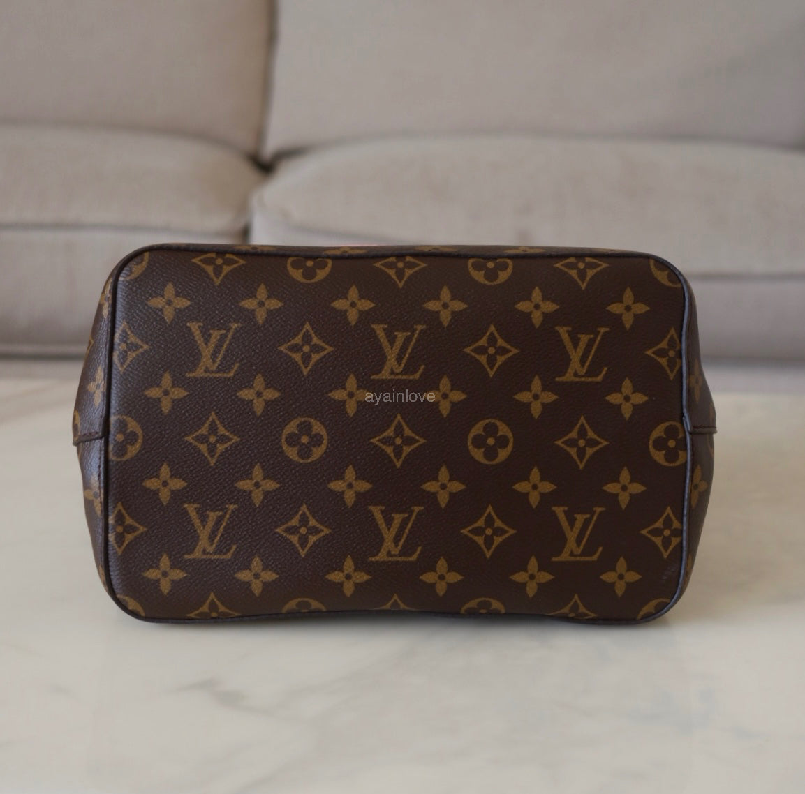 LOUIS VUITTON LV NeoNoe MM Pink Monogram Bucket Bag Gold Hardware