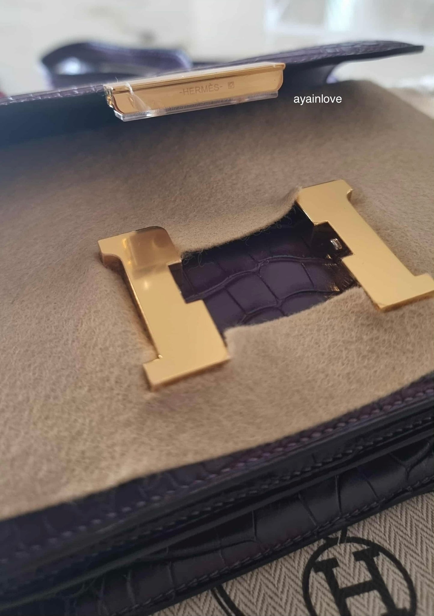 HERMES Constance Mini 18 Amethyst Matte Alligator Gold Hardware Y Stamp