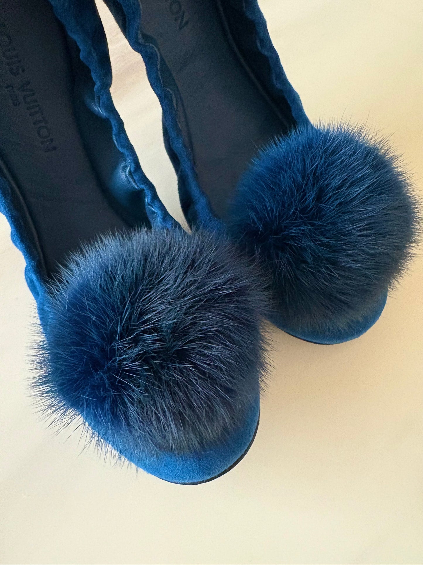LOUIS VUITTON Blue Pompom Velvet Calfskin Flirty Ballet Flat Sz 38