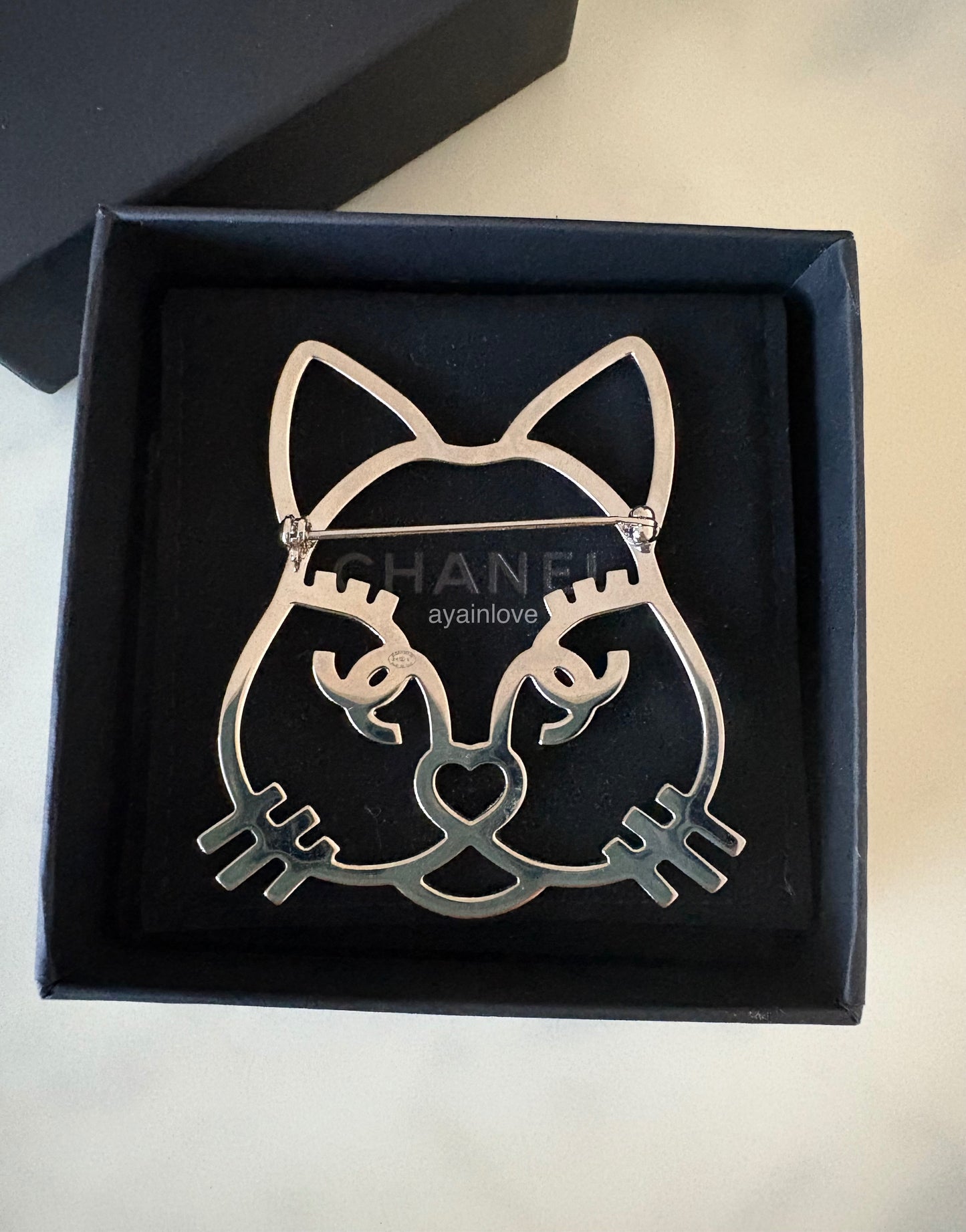 CHANEL 16K Cat Choupette Crystal Large Brooch