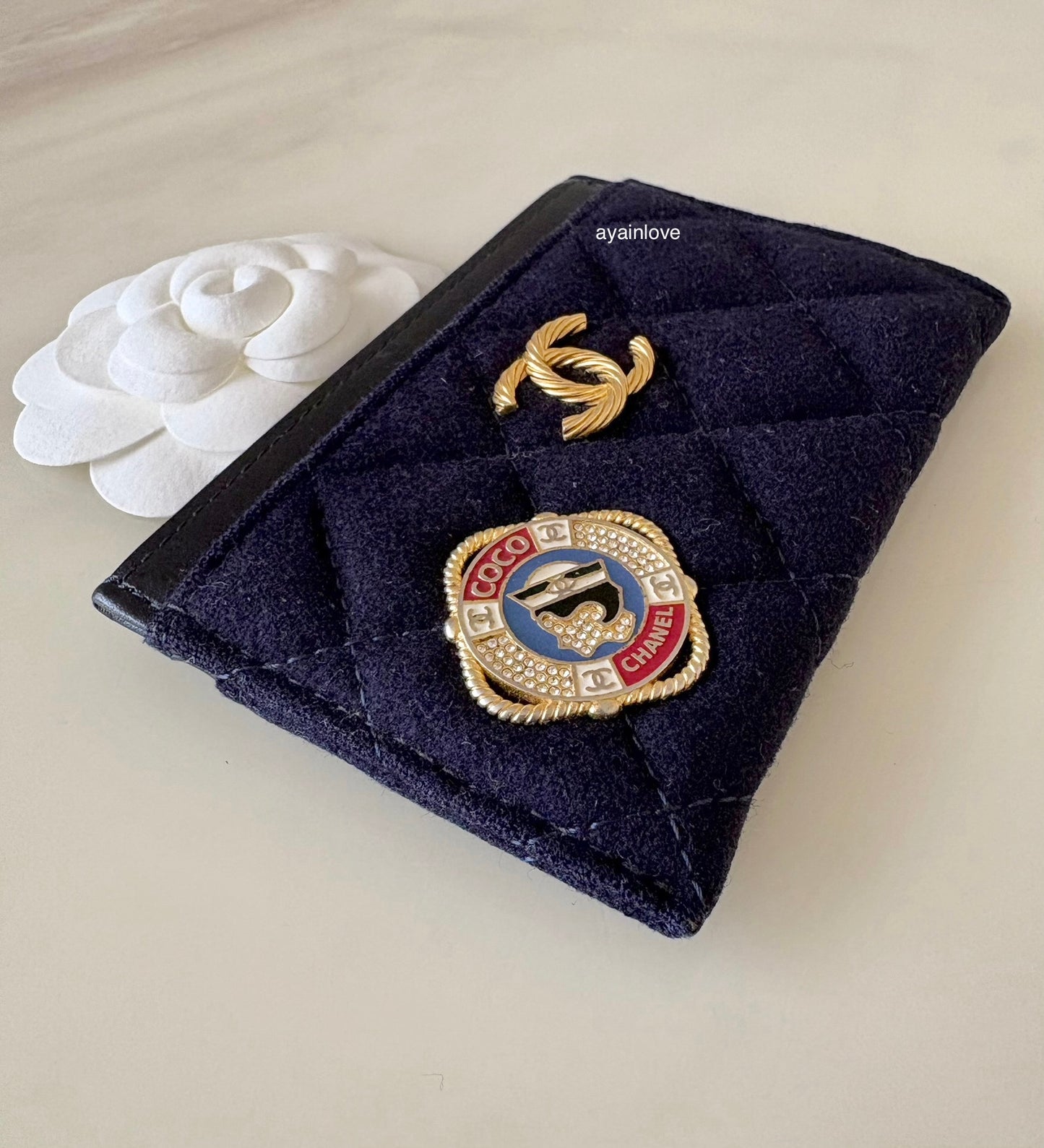 CHANEL 18A Charming Navy Blue/Burgundy Wool/Calfskin Flat Card Holder Oversized CC Gold Hardware