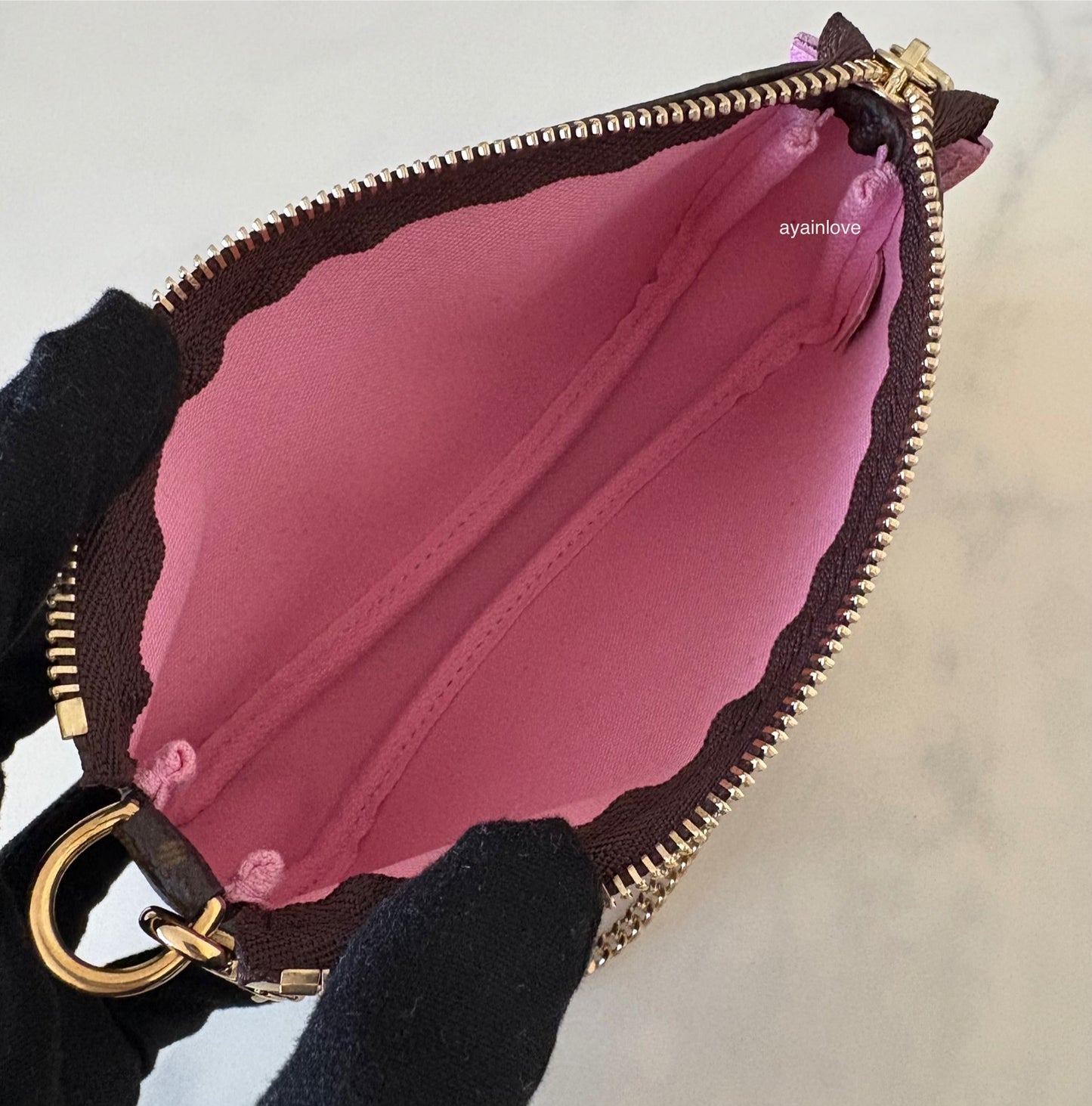 LOUIS VUITTON LV Holiday Limited Edition Vivienne Vendome Paris Animation 2022 Mini Pochette Monogram Gold Hardware