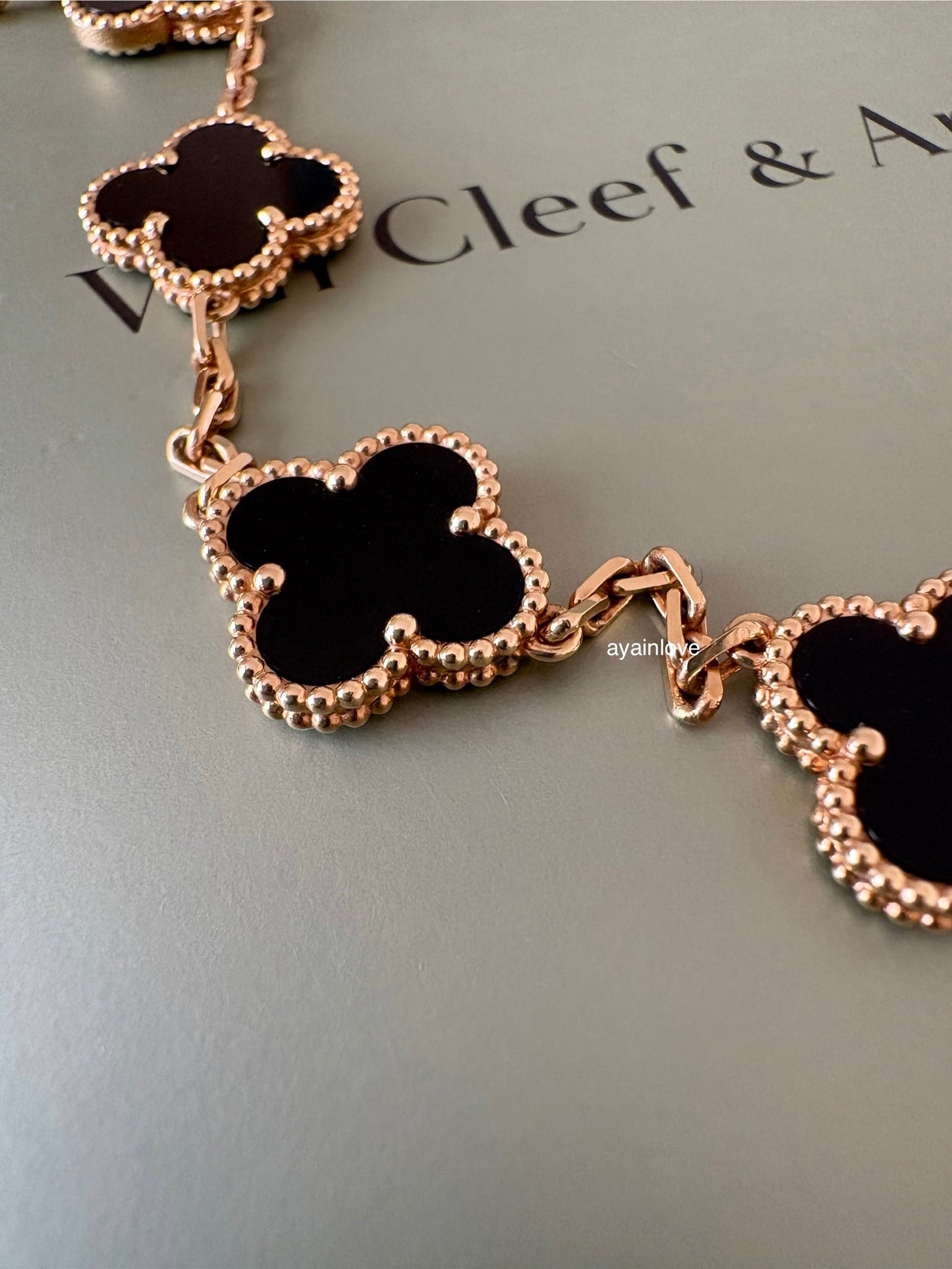 Van Cleef Arpels VCA 5 Motifs Bracelet Onyx 18KT Yellow Gold Vintage Alhambra