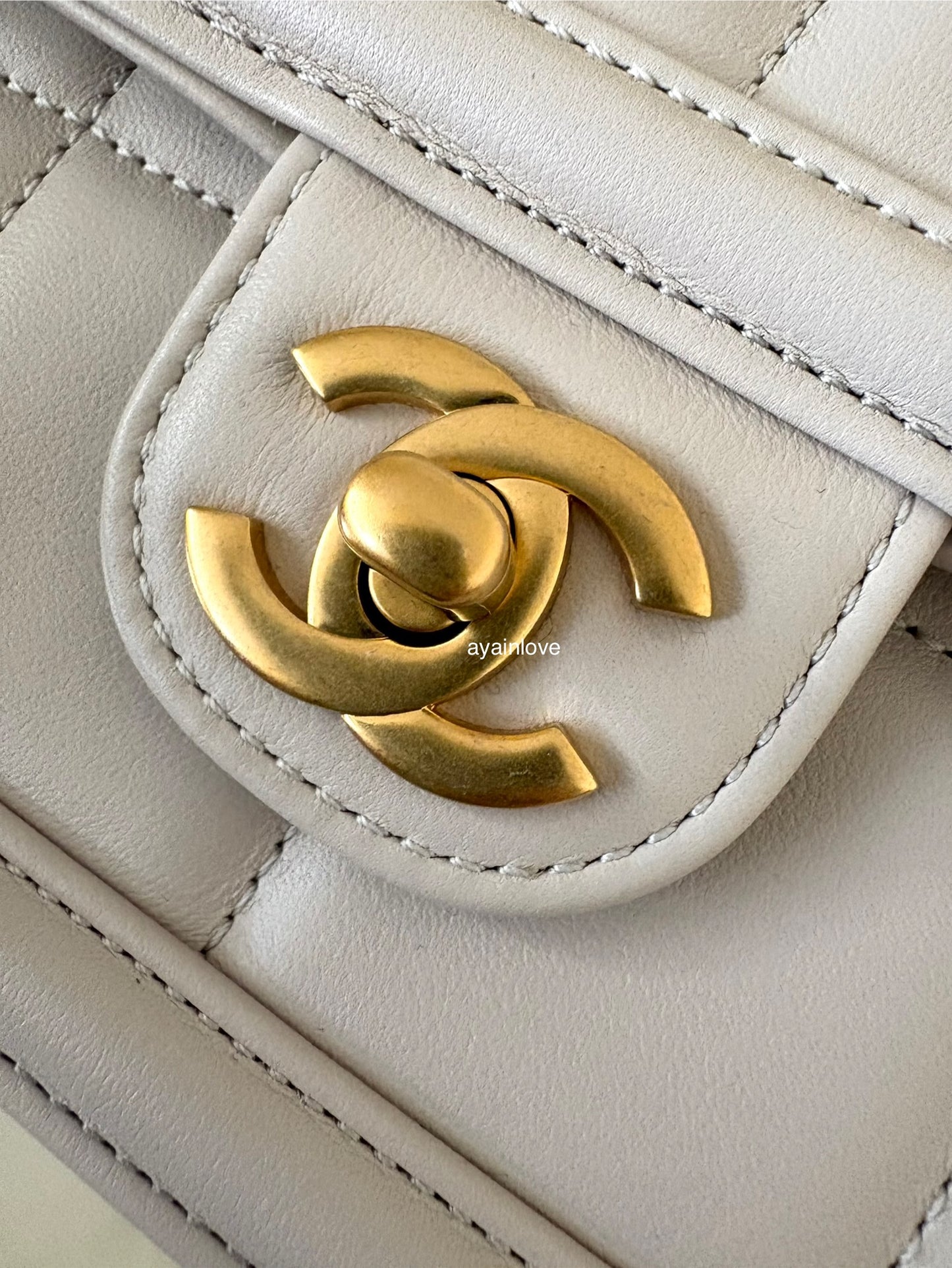 CHANEL 2025 Light Grey Lambskin Microchipped Quilted Chocolate Bar Mini Flap Bag Brushed Gold Hardware