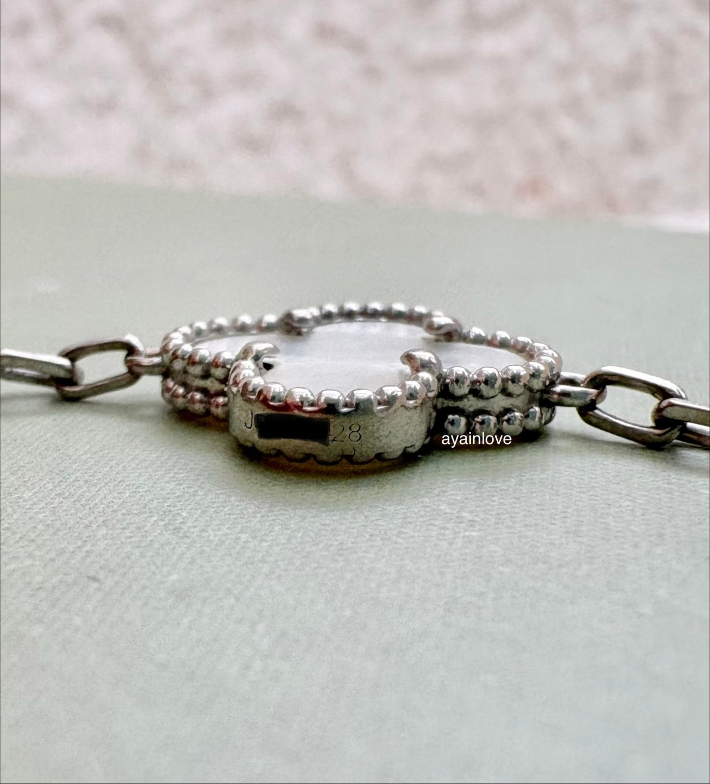 Van Cleef Arpels VCA 5 Motifs Bracelet White Mother of Pearl 18KT White Gold Vintage Alhambra