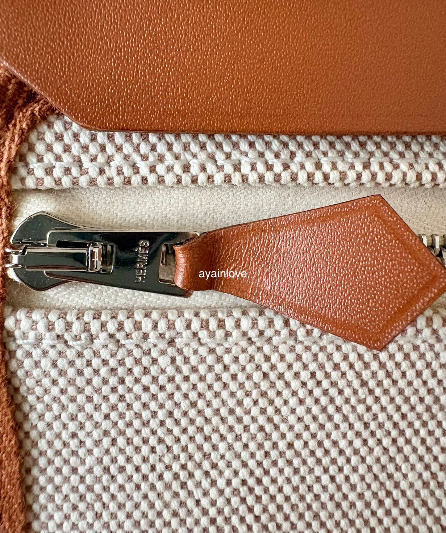 HERMES Herbag Mini Zip 20 Vache Hunter Ecru Beige/Fauve Palladium Hardware W Stamp