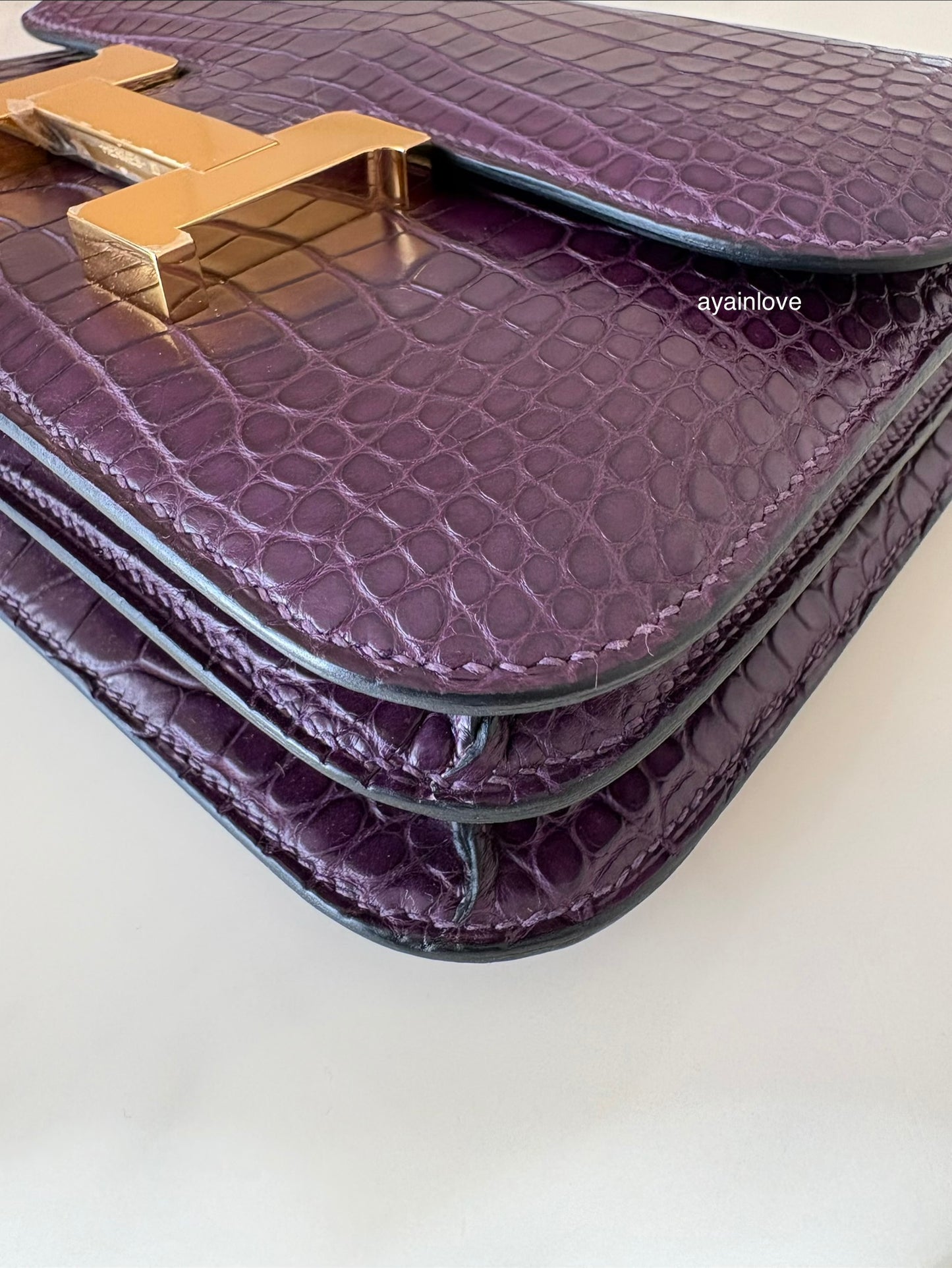HERMES Constance Mini 18 Amethyst Purple Matte Alligator Leather Gold Hardware Y Stamp