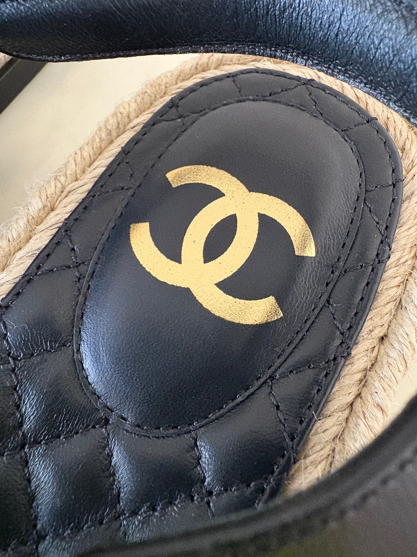 CHANEL Dad Sandals Black Green Houndstooth CC Gold Hardware Size 41