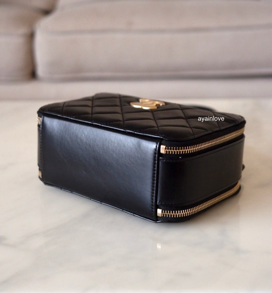 CHANEL 23S Black Lambskin Pick Me Up Quilted Vanity Case Camera Bag Gold Hardware