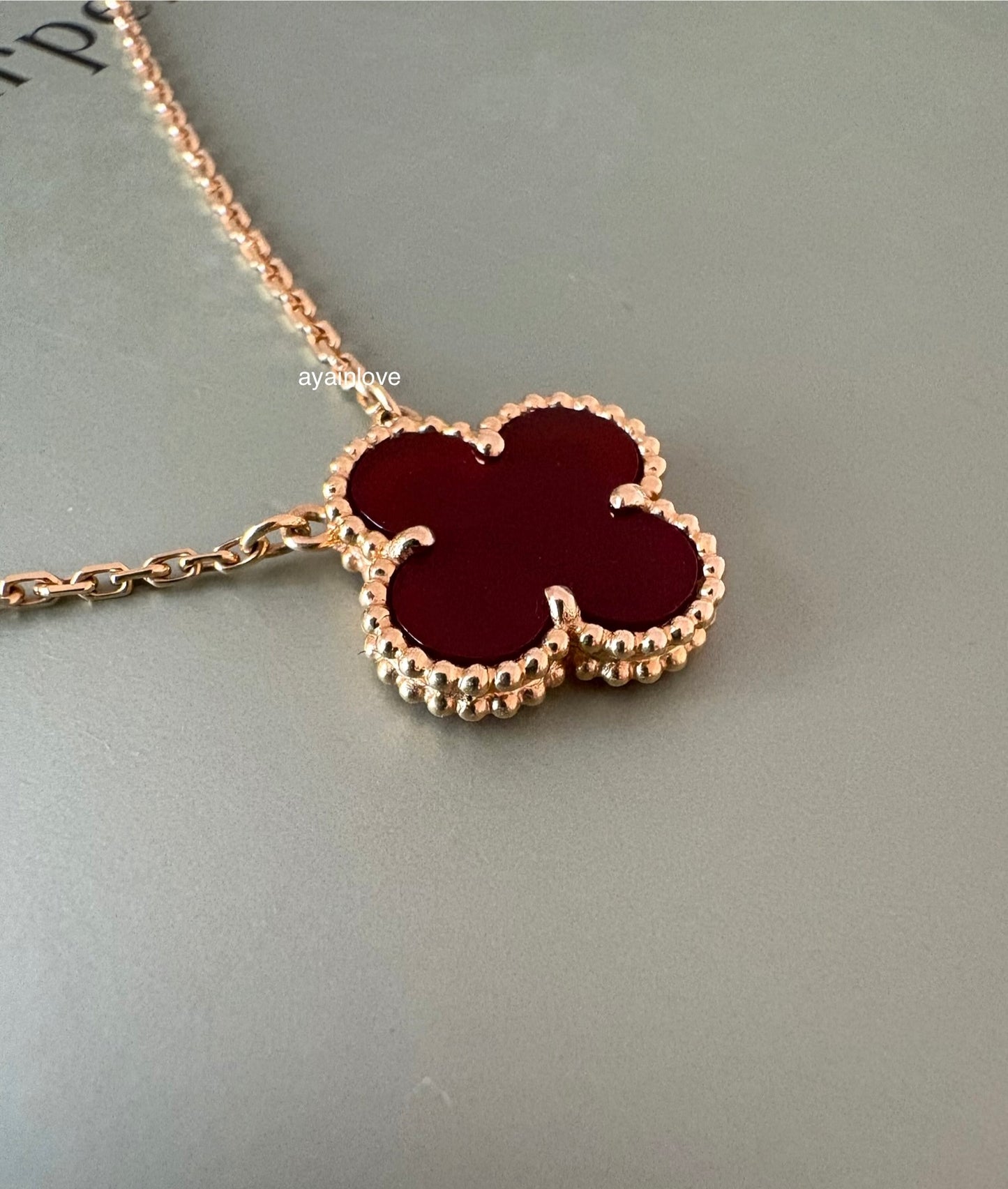 VAN CLEEF ARPELS VCA 18KT Yellow Gold Carnelian Vintage Alhambra Pendant Necklace