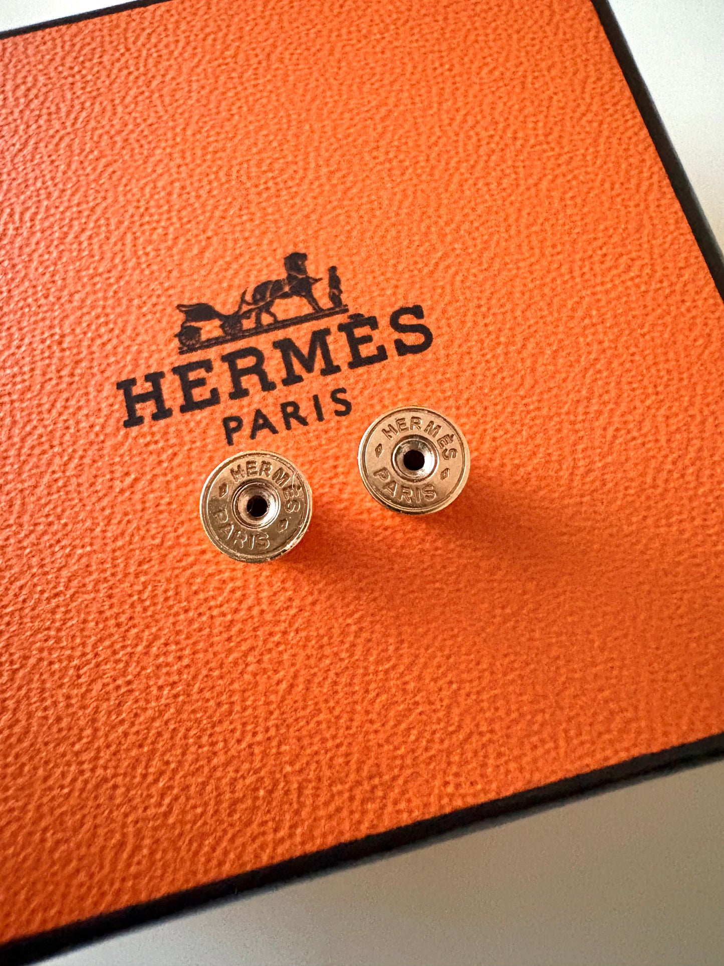 HERMES H Pop Mini Framboise Stud Earrings Rose Gold Hardware