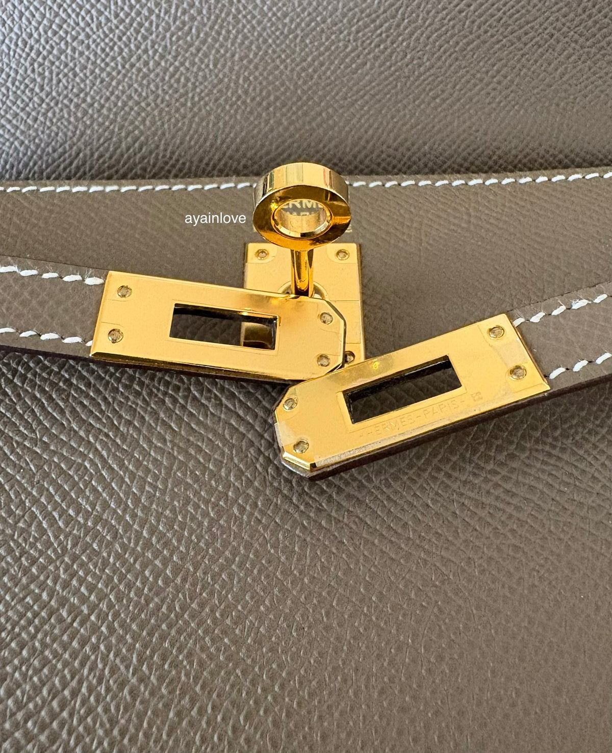HERMES Kelly 25 Etoupe Epsom Bag Gold Hardware W Stamp