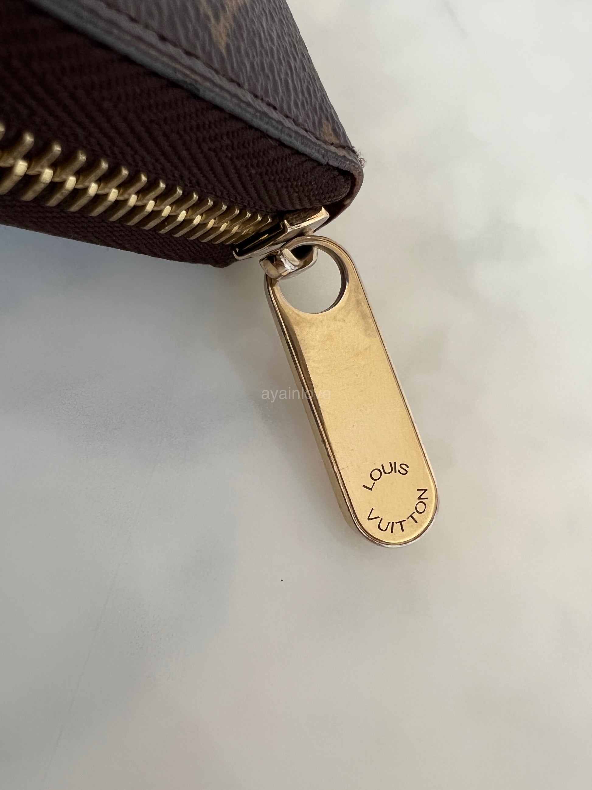 Louis Vuitton Zipper 