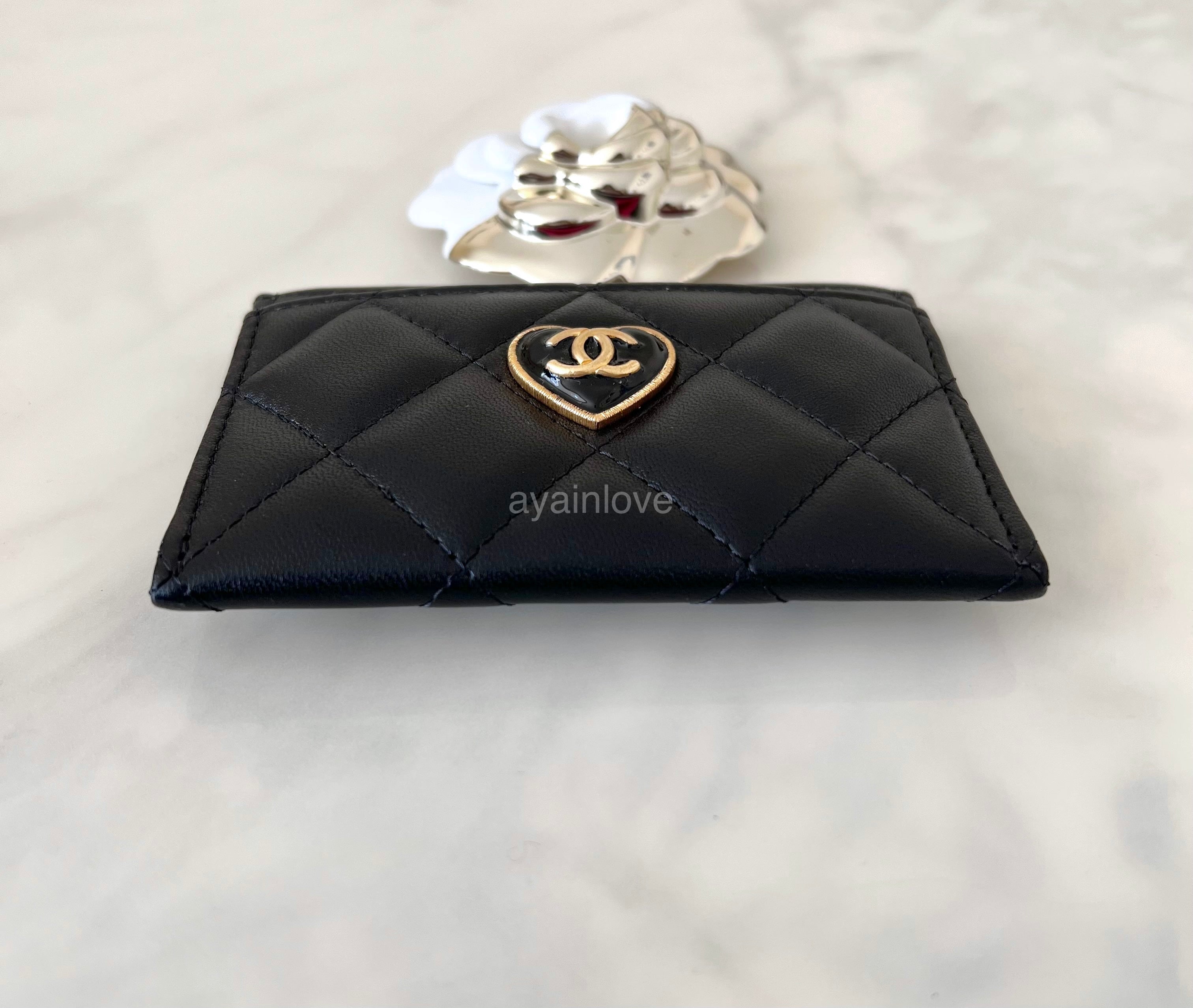 Chanel flat card holder hotsell