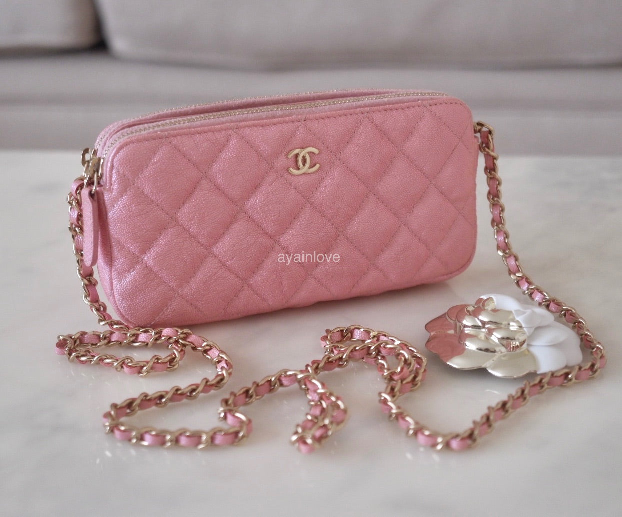 CHANEL 19S Iridescent Pink Caviar Phone Clutch on Chain Detachable Str –  AYAINLOVE CURATED LUXURIES