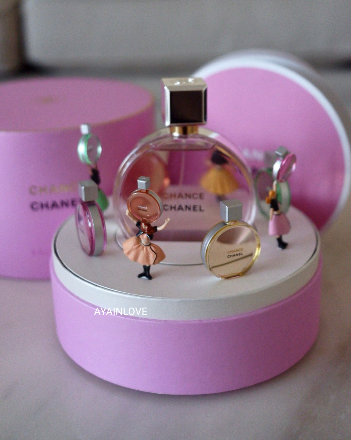 Chance Eau Tendre Music Box in 2023  Miniature bottles, Music box, Eau de  parfum