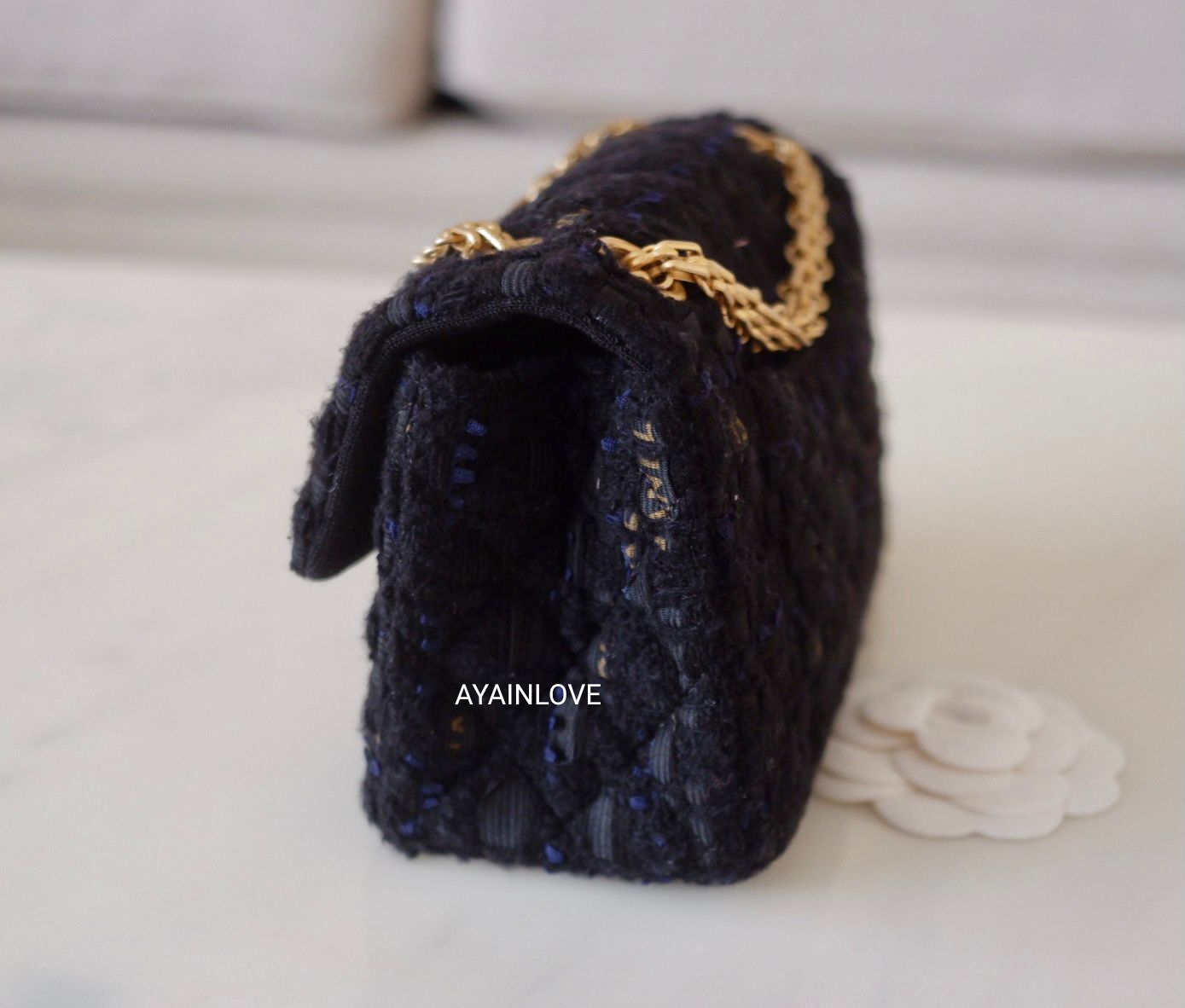 CHANEL 20K Black Navy Ribbon Tweed 2.55 Reissue Mini Gold Hardware –  AYAINLOVE CURATED LUXURIES
