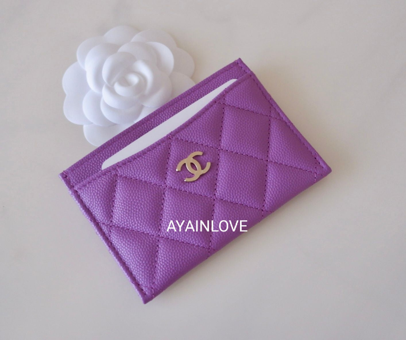 22S PURPLE CAVIAR FLAT CARD HOLDER LIGHT GOLD HARDWARE NEW – AYAINLOVE  CURATED LUXURIES