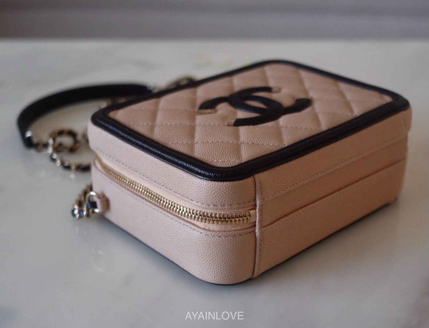SMALL LEATHER GOODS – AYAINLOVE CURATED LUXURIES