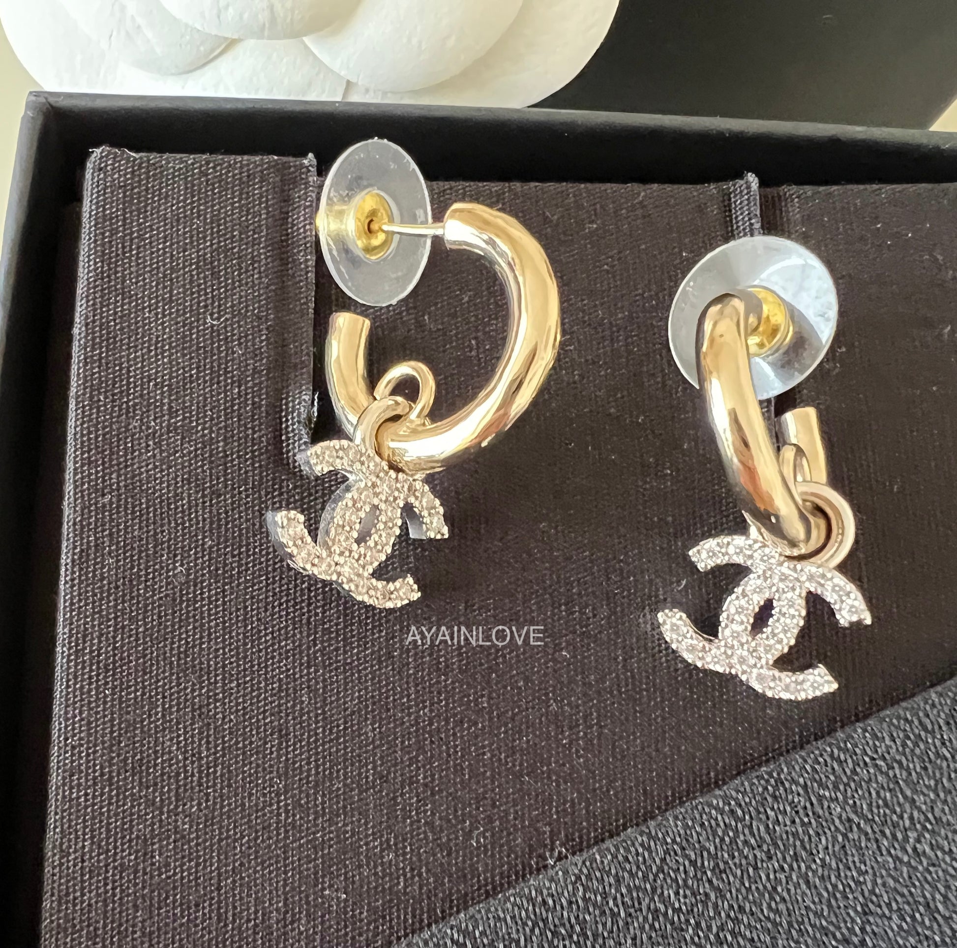 CHANEL New CC motif stud earrings Gold hardware Metal ref.272558 - Joli  Closet