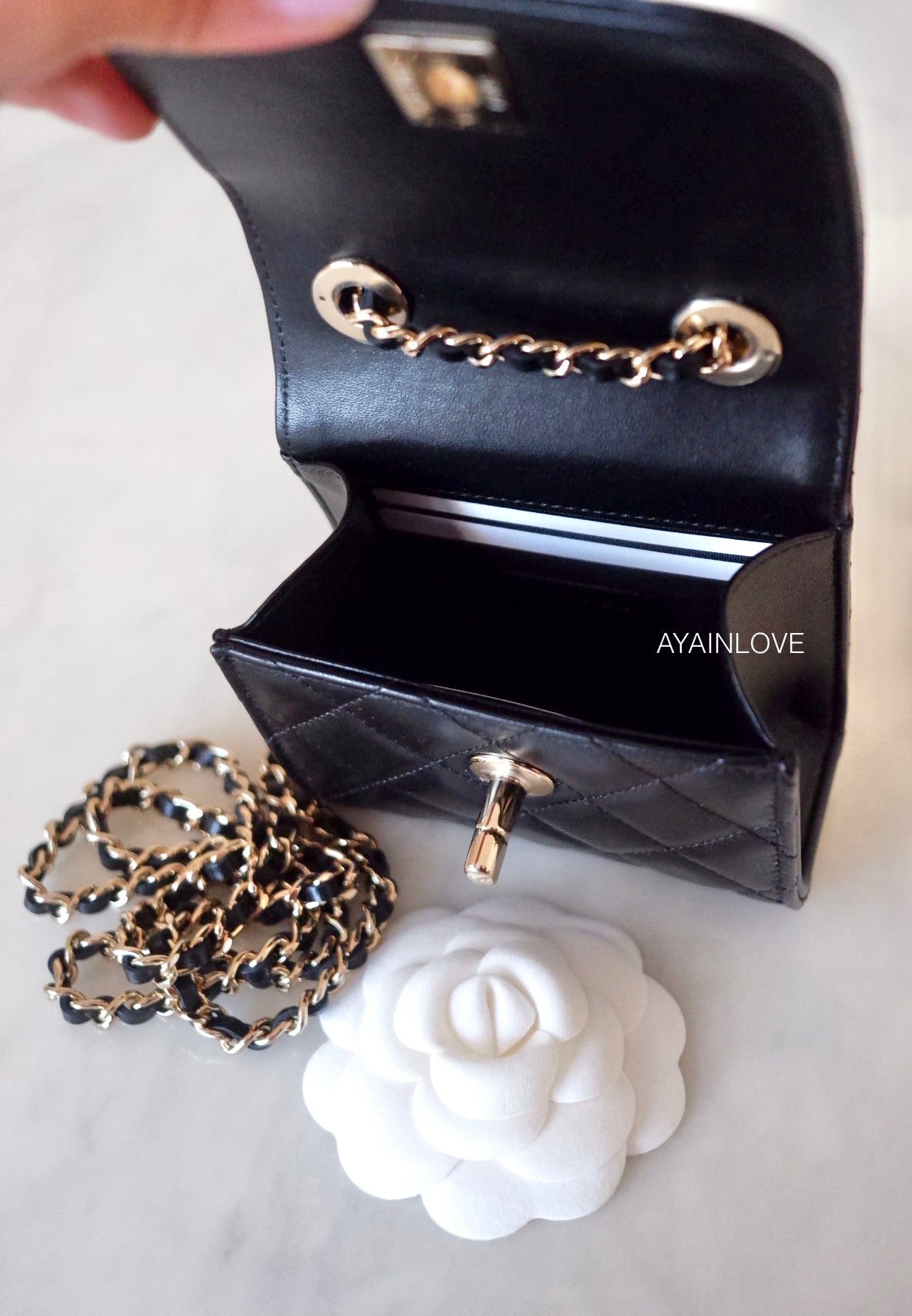 CHANEL 22P Heart CC Black Chain Leather Necklace Gold Hardware – AYAINLOVE  CURATED LUXURIES